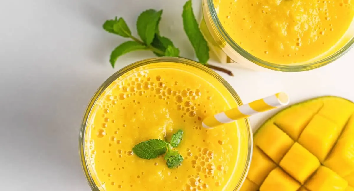 Lassi de mango y plátano